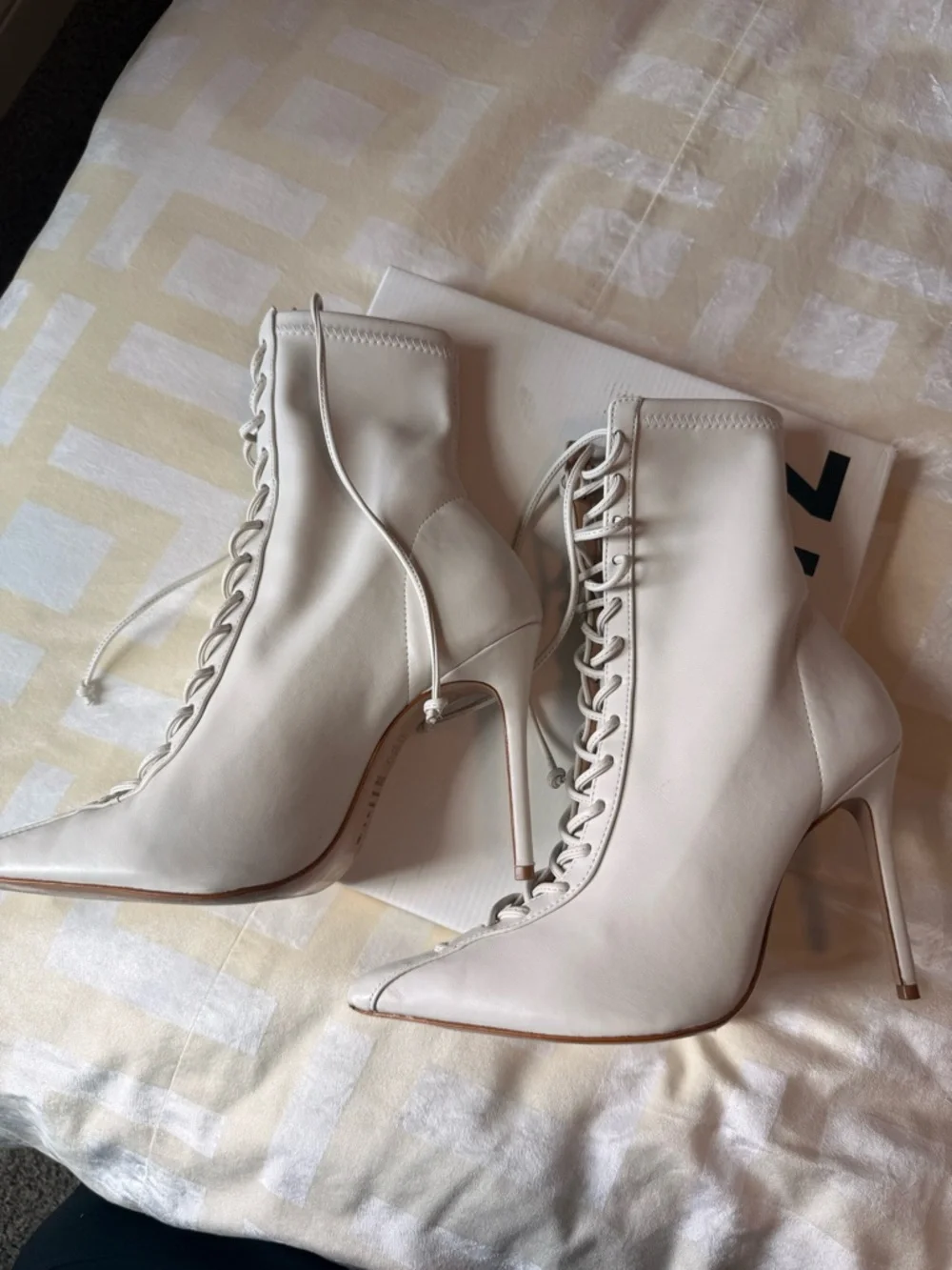 Schutz Tennie Bootie lace up leather bootie… bone color - Picture 5 of 16
